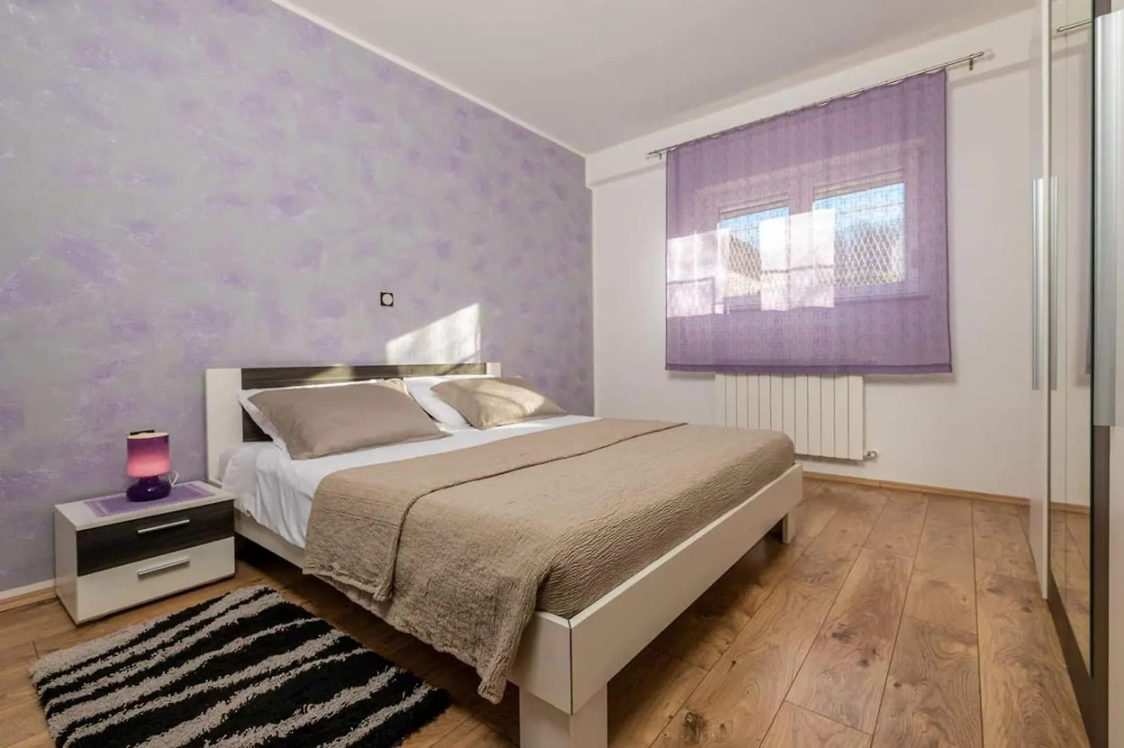 Apartment Romantik For Max 4 People, Kids Friendly With Playground And Pool Labin